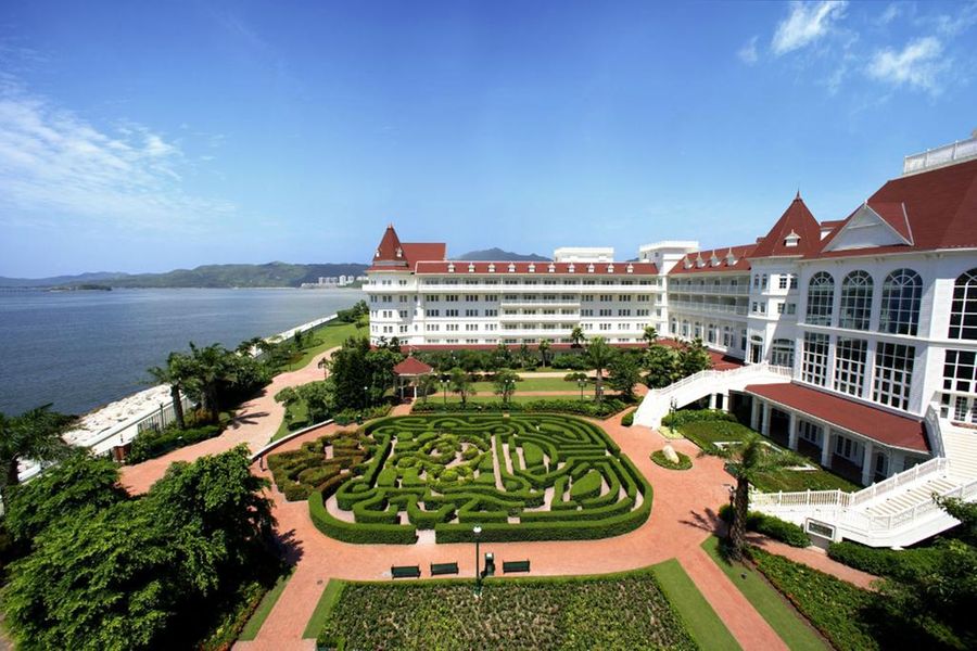 3 Nights Stay In Hong Kong Disneyland Hotel Package Tripfactory